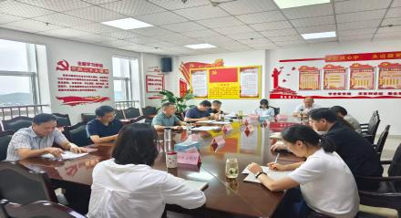 市商务局召开党组理论学习中心组2026年第8次集体学习（扩大）会议